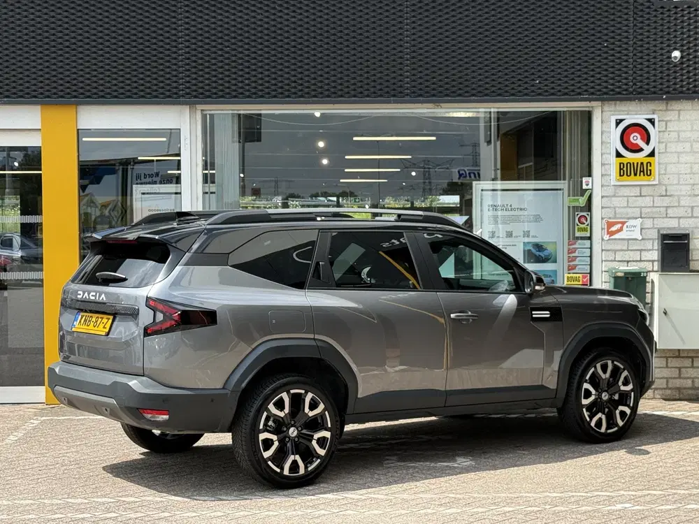 Dacia Bigster 1.8 Hybrid 155 Launch Edition uit 2025, foto 2