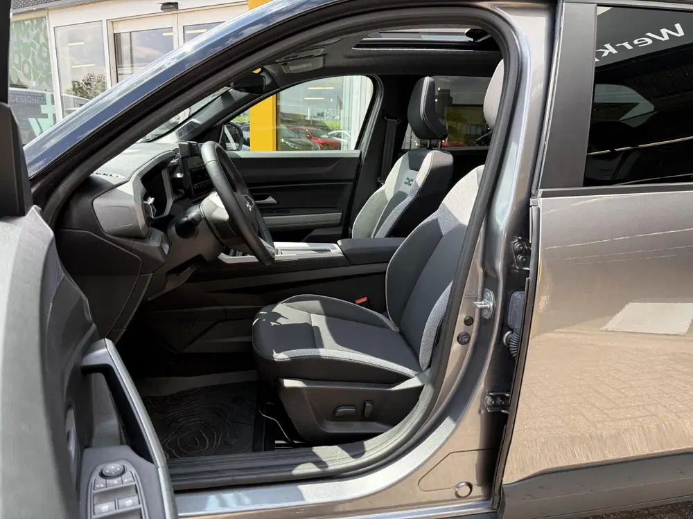 Dacia Bigster 1.8 Hybrid 155 Launch Edition uit 2025, foto 7