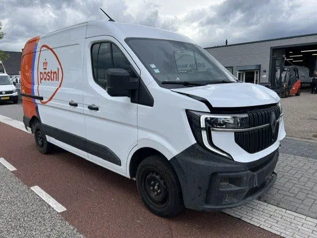 Renault Master T35 2.0 dCi 130 L2H2 AIRCO KLIMA NEW MODEL uit 2025