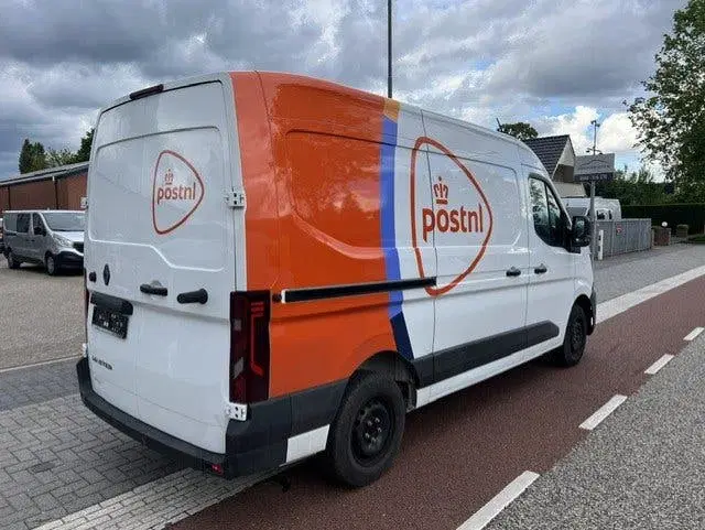Renault Master T35 2.0 dCi 130 L2H2 AIRCO KLIMA NEW MODEL uit 2025, foto 2