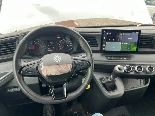 Renault Master T35 2.0 dCi 130 L2H2 AIRCO KLIMA NEW MODEL uit 2025, foto 7