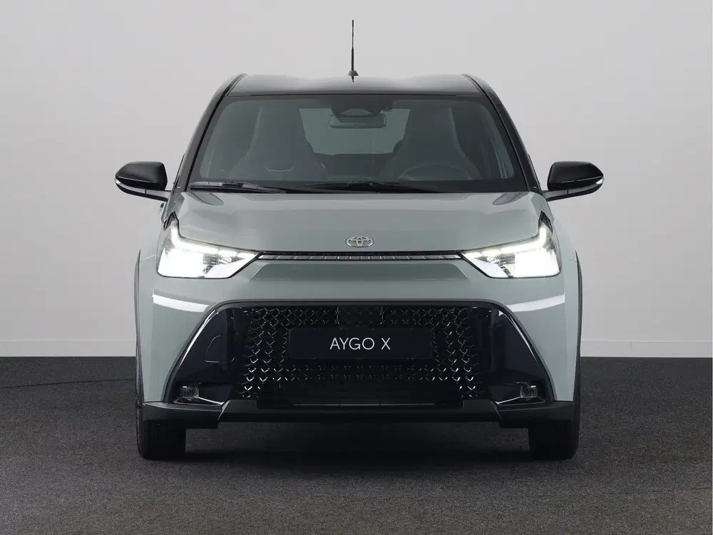 Toyota Aygo X Hybrid 115 pulse uit 2026, foto 18