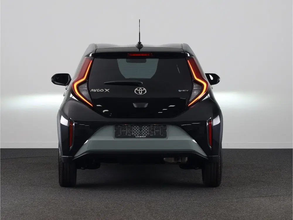 Toyota Aygo X Hybrid 115 pulse uit 2026, foto 19