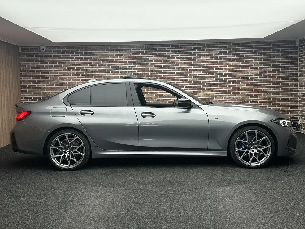 BMW 3-serie 330e M Performance Sport H uit 2024, foto 6