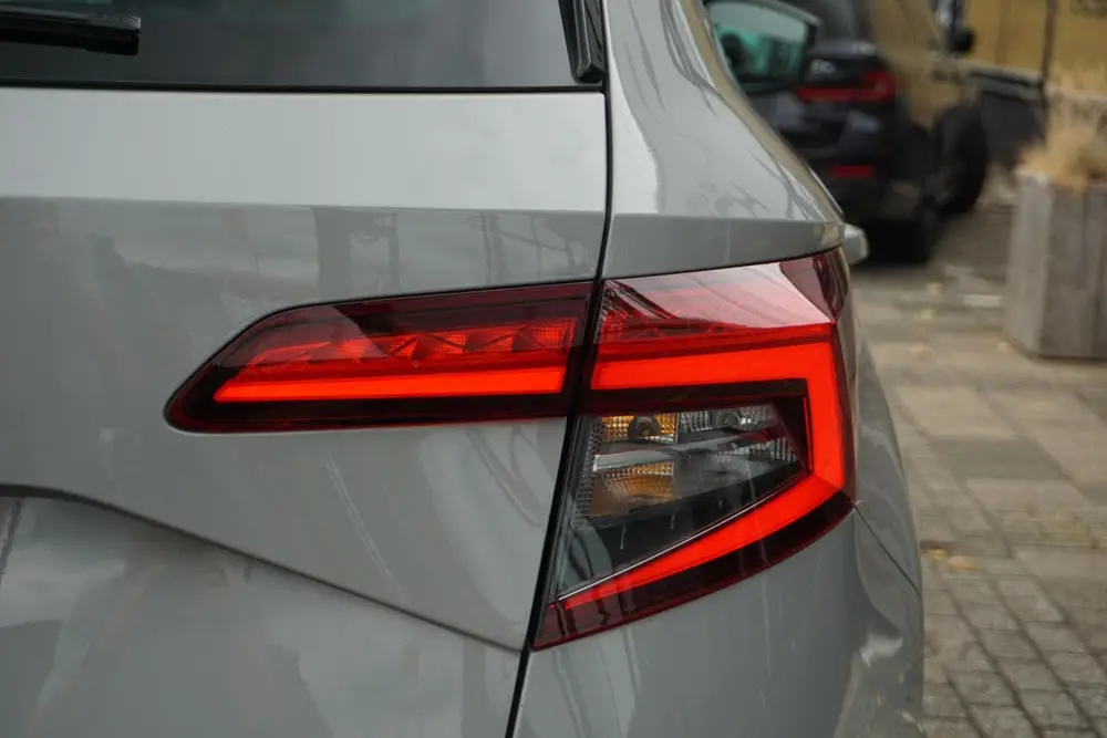 Skoda Karoq 1.0 TSI Clever Edition uit 2019, foto 19