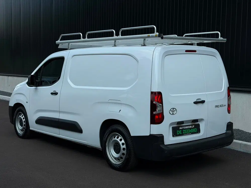 Toyota Proace City 1.5 D-4D Challenger L2 Long uit 2024, foto 12