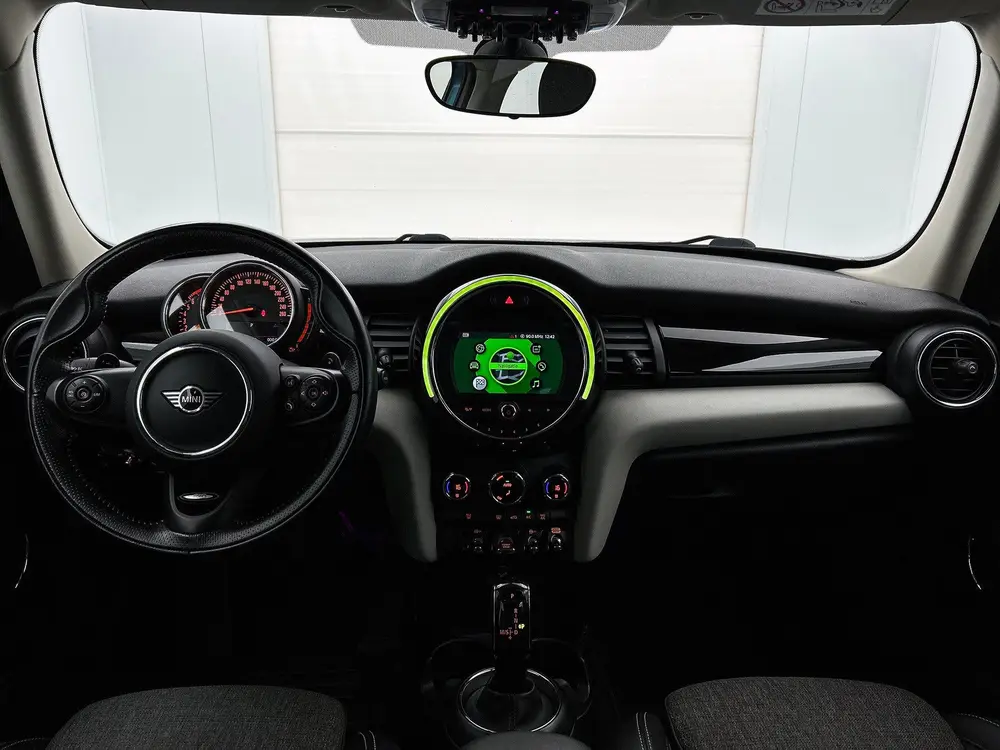 Mini Cooper S 2.0 Cooper S Chili LAGE KM uit 2019, foto 2