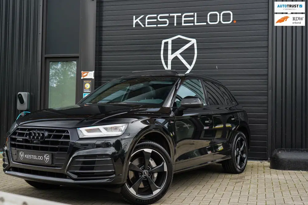 Audi Q5 55 TFSI e PANO uit 2021