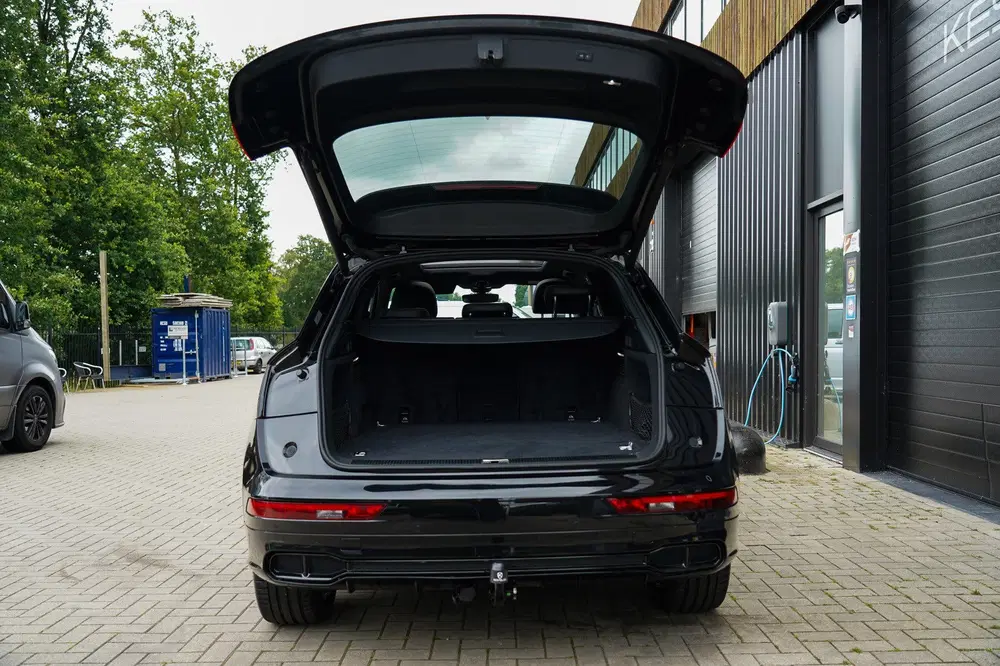 Audi Q5 55 TFSI e PANO uit 2021, foto 14