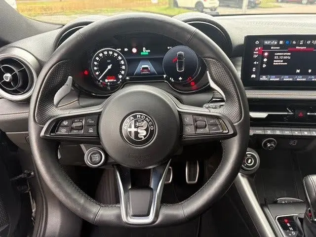 Alfa Romeo Tonale 1.5T Hybrid Veloce | Navi | Camera | Cruis uit 2024, foto 11