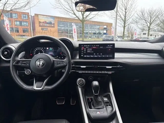 Alfa Romeo Tonale 1.5T Hybrid Veloce | Navi | Camera | Cruis uit 2024, foto 20