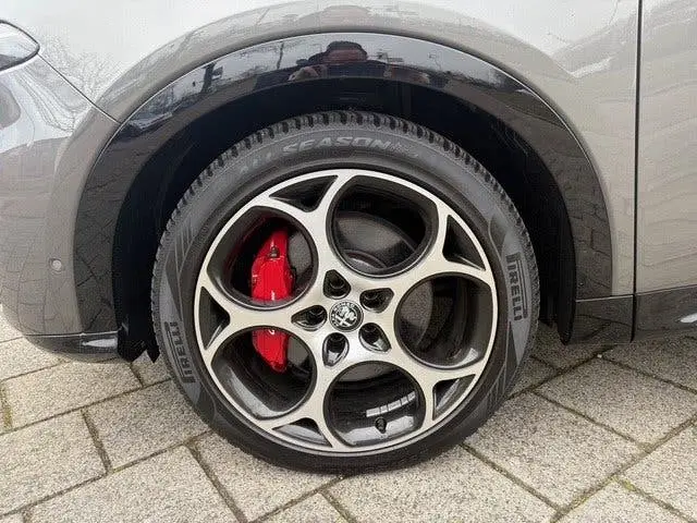 Alfa Romeo Tonale 1.5T Hybrid Veloce | Navi | Camera | Cruis uit 2024, foto 8