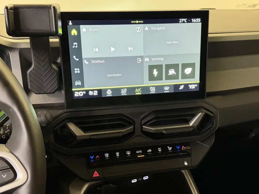 Dacia Bigster Hybrid 155 Journey uit 2025, foto 10
