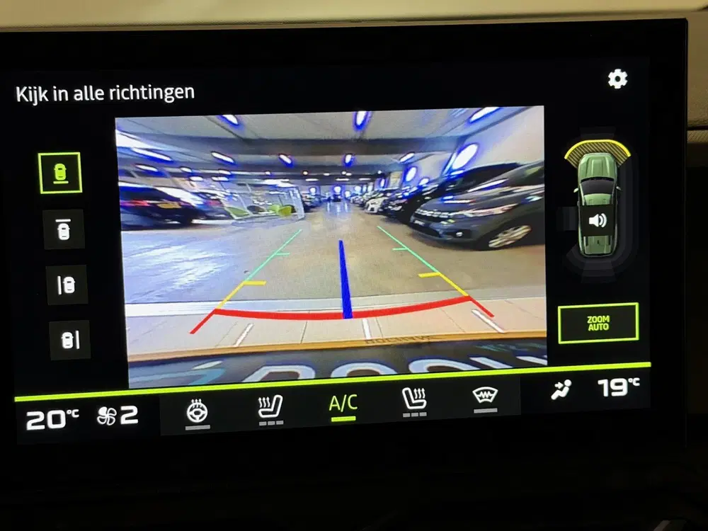 Dacia Bigster Hybrid 155 Journey uit 2025, foto 12