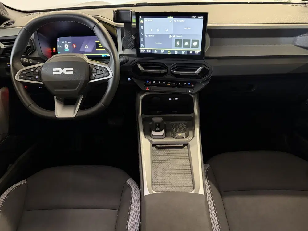 Dacia Bigster Hybrid 155 Journey uit 2025, foto 3