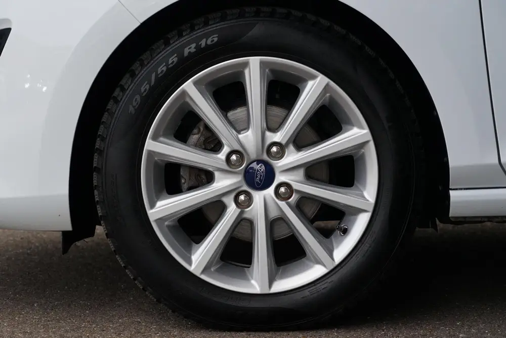 Ford Fiesta 1.0 EcoBoost Titanium NL uit 2020, foto 3