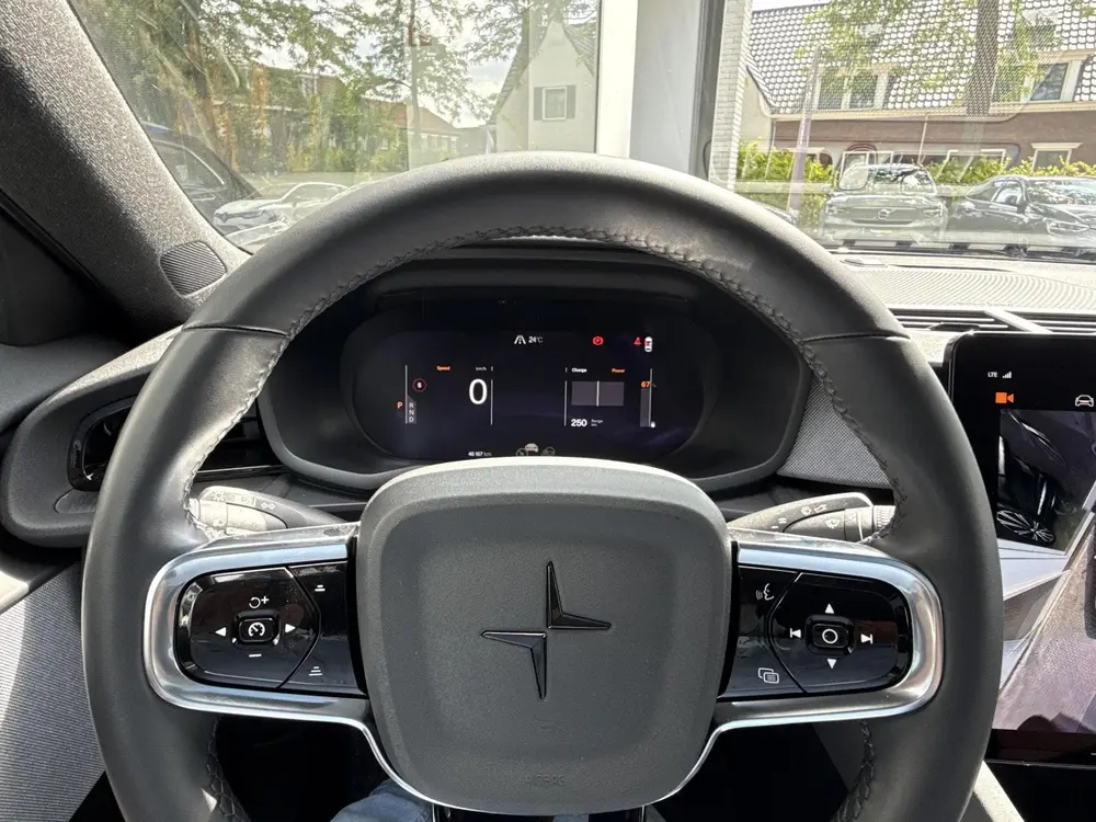 Polestar 2 Long Range Dual Motor 78 kWh uit 2022, foto 8