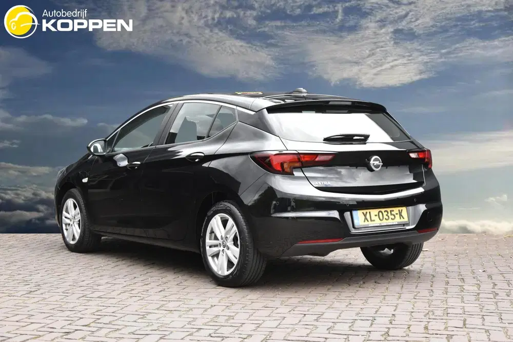 Opel Astra 1.4 Turbo Business Automaat uit 2019, foto 2