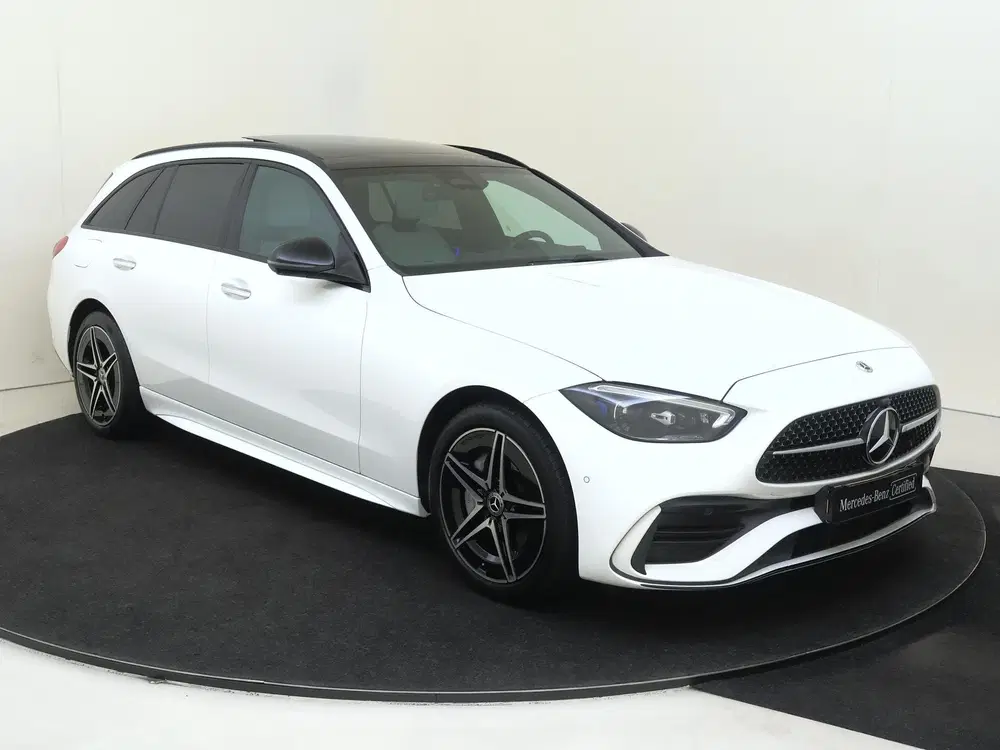 Mercedes-Benz C-Klasse 300 e Star Edition AMG Line uit 2024, foto 2