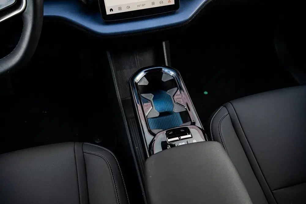 Volvo EX30 Twin Motor Performance Plus 69 kWh uit 2025, foto 12