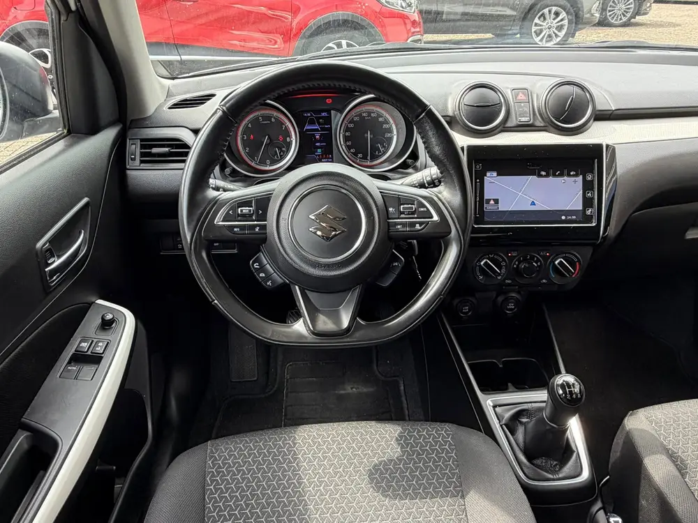 Suzuki Swift 1.2 Style Smart Hybrid 83PK Navi uit 2021, foto 3