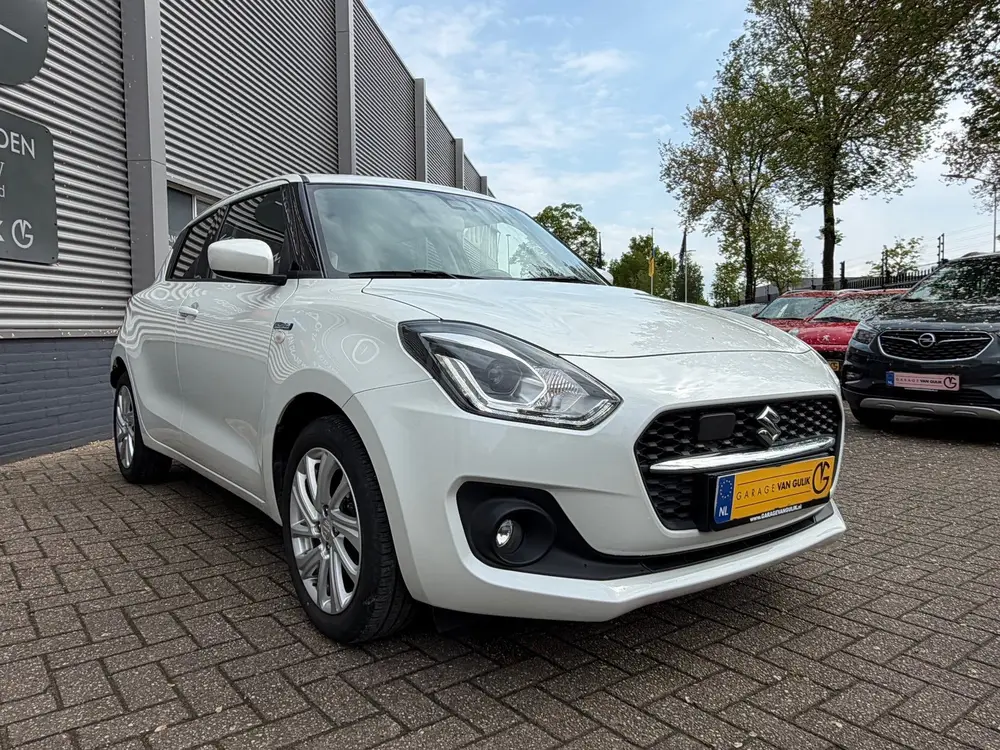Suzuki Swift 1.2 Style Smart Hybrid 83PK Navi uit 2021, foto 6