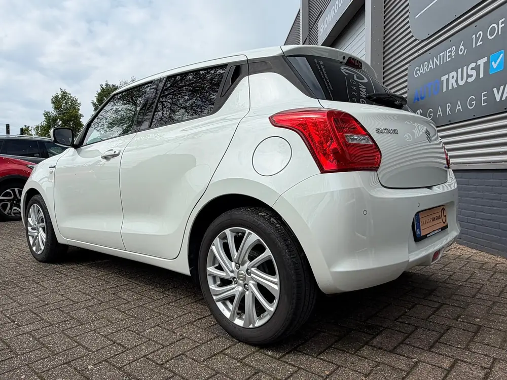 Suzuki Swift 1.2 Style Smart Hybrid 83PK Navi uit 2021, foto 9