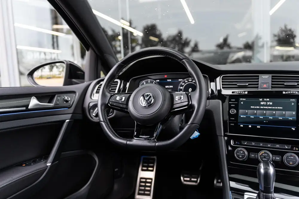 Volkswagen Golf 2.0 TSI 4Motion R Perf Akrapovic Pano Dsg uit 2020, foto 17