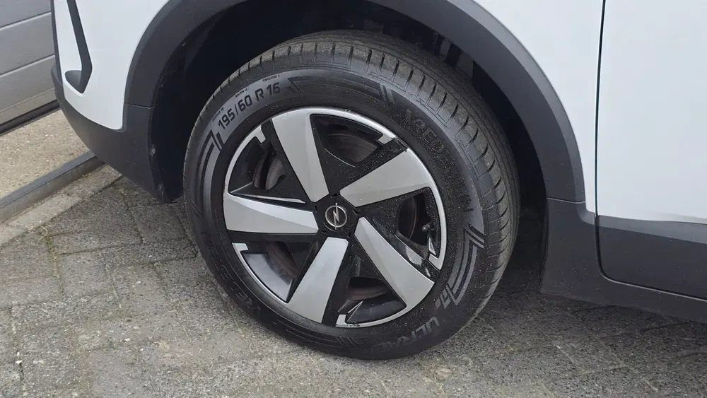 Opel Crossland 1.2 Turbo Edition uit 2021, foto 10