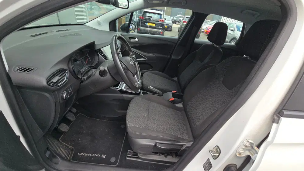 Opel Crossland 1.2 Turbo Edition uit 2021, foto 13