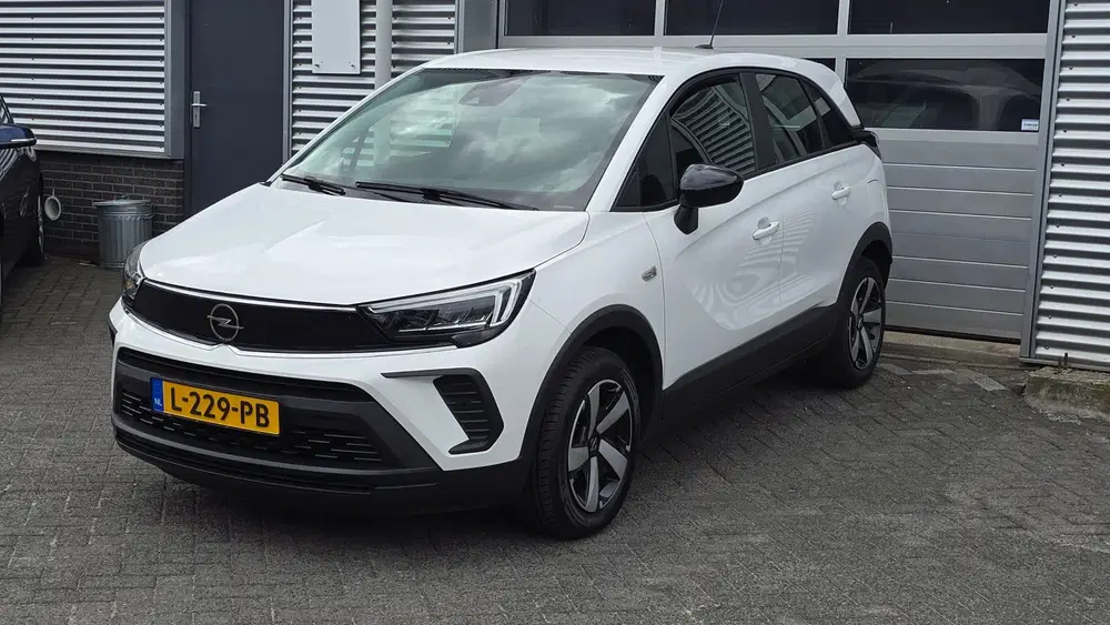 Opel Crossland 1.2 Turbo Edition uit 2021, foto 2