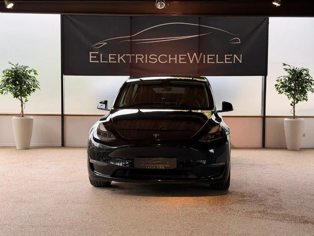 Tesla Model Y Performance uit 2022, foto 2