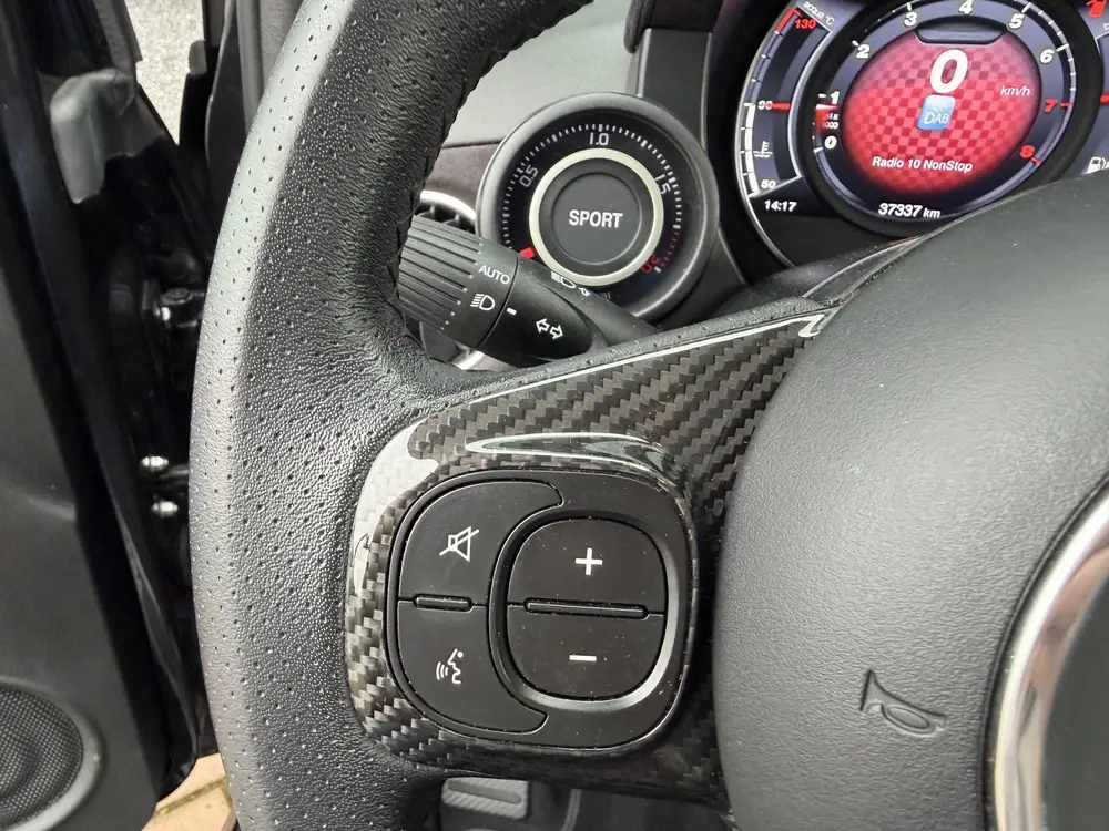 Abarth 595 1.4 T-Jet Esseesse BEATS | BI-XENON | CARBON uit 2021, foto 19