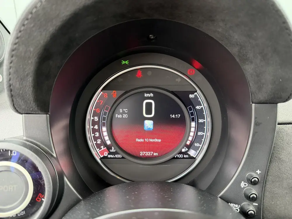 Abarth 595 1.4 T-Jet Esseesse BEATS | BI-XENON | CARBON uit 2021, foto 20
