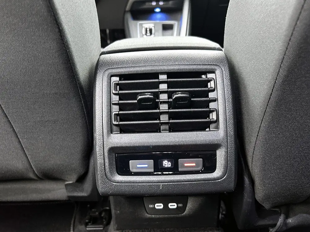 Volkswagen Golf 1.5 eTSI R-Line Business 150 PK | Automaat | uit 2021, foto 19