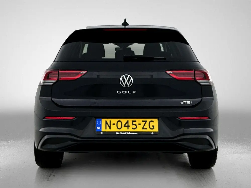 Volkswagen Golf 1.5 eTSI R-Line Business 150 PK | Automaat | uit 2021, foto 3