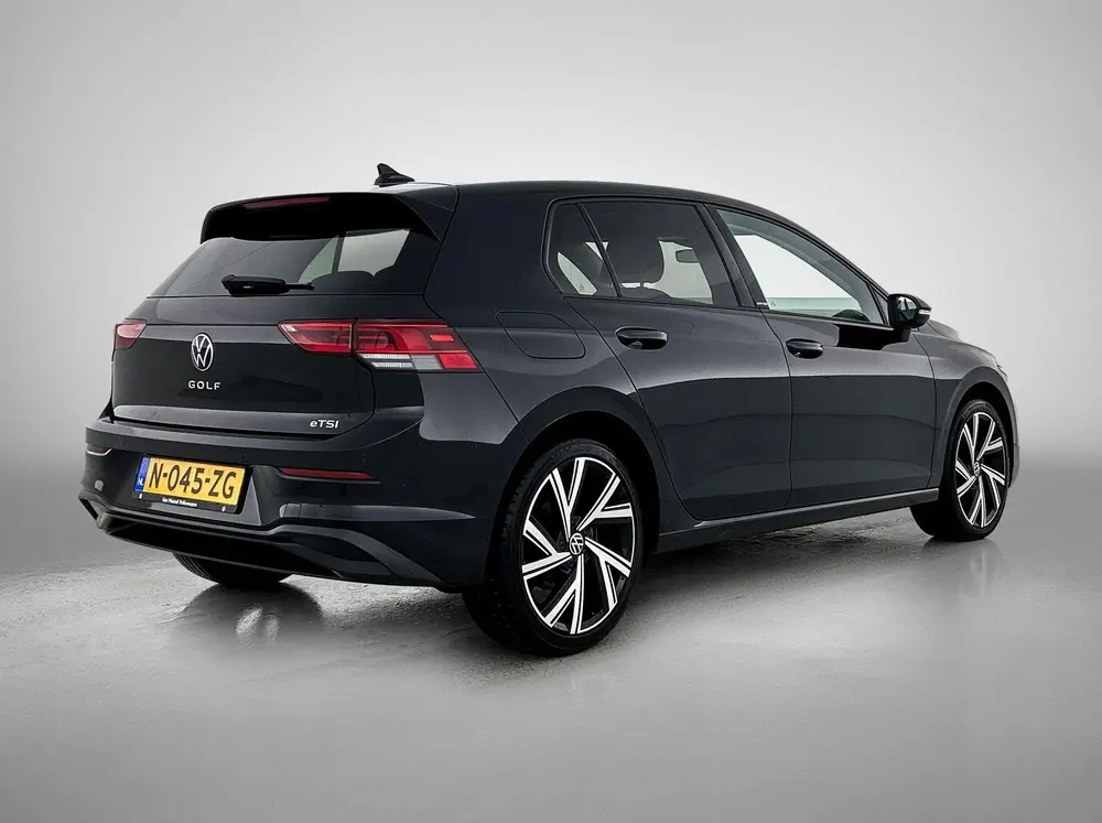 Volkswagen Golf 1.5 eTSI R-Line Business 150 PK | Automaat | uit 2021, foto 4