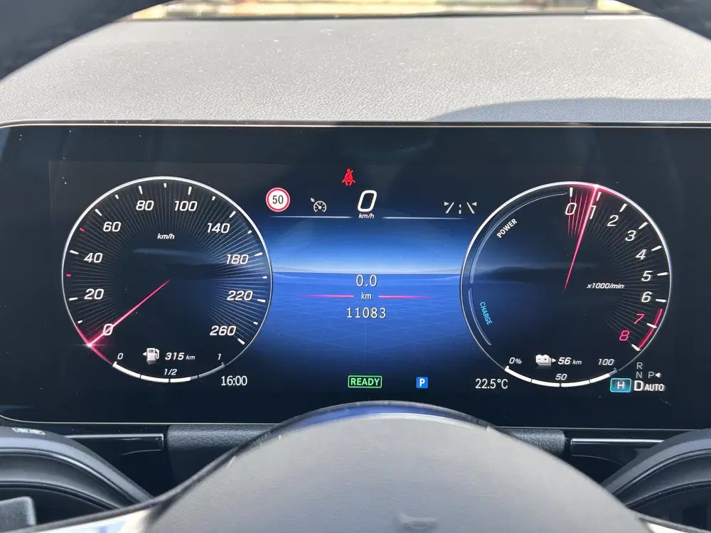 Mercedes-Benz B-Klasse 250 e Luxury Line uit 2025, foto 10