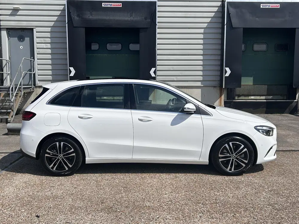 Mercedes-Benz B-Klasse 250 e Luxury Line uit 2025, foto 4