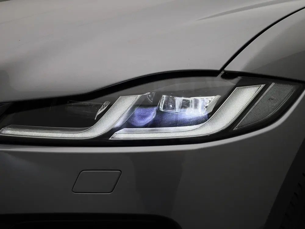 Jaguar F-Pace 2.0 P250 R-Dynamic SE uit 2022, foto 14