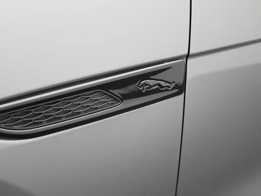 Jaguar F-Pace 2.0 P250 R-Dynamic SE uit 2022, foto 15