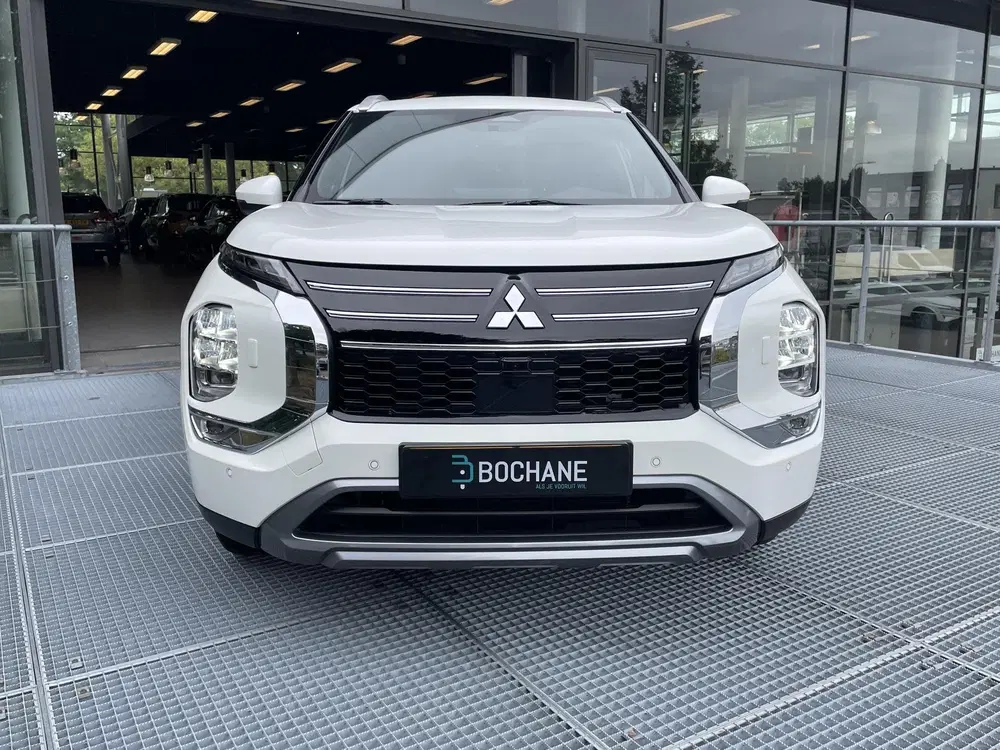 Mitsubishi Outlander 2.4 PHEV Intense+ uit 2026, foto 4