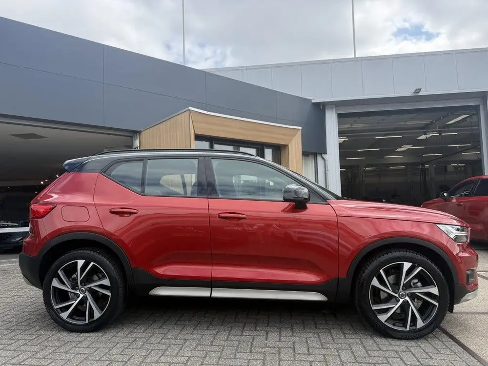 Volvo XC40 T5 AWD R-Design uit 2019, foto 6