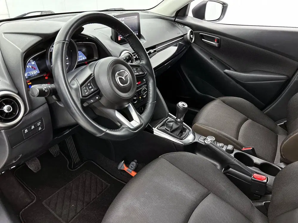 Mazda 2 1.5 Skyactiv-G Style Selected (bj 2021) uit 2021, foto 19