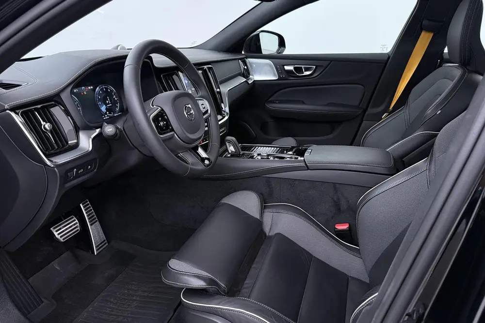 Volvo S60 T8 Polestar Engineered uit 2020, foto 3