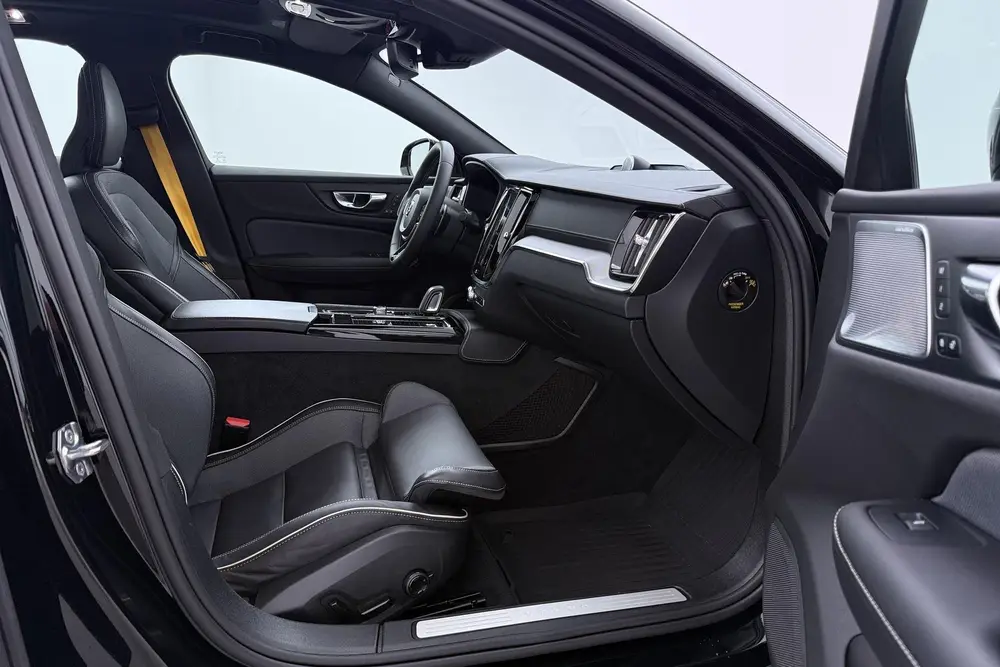Volvo S60 T8 Polestar Engineered uit 2020, foto 5