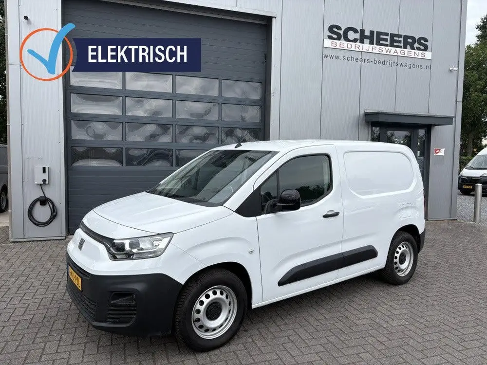 Fiat Doblo E-Doblò 50 kWh 3-zits uit 2023