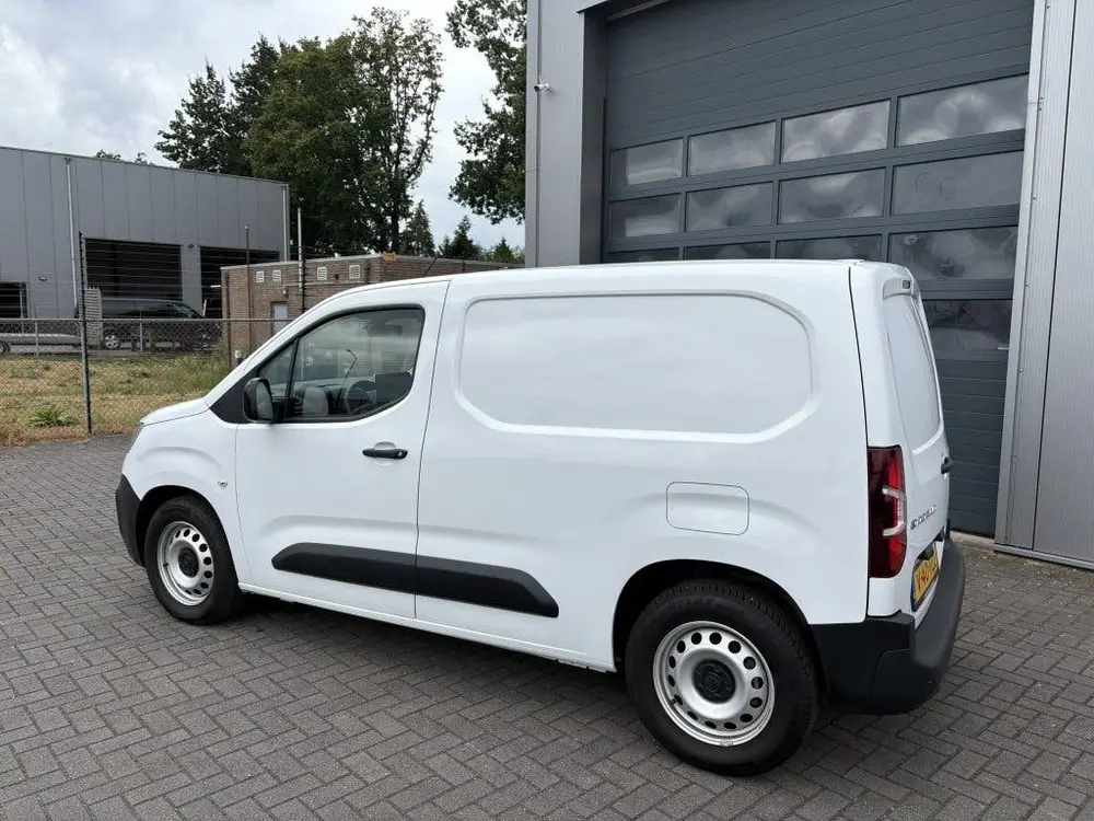 Fiat Doblo E-Doblò 50 kWh 3-zits uit 2023, foto 2