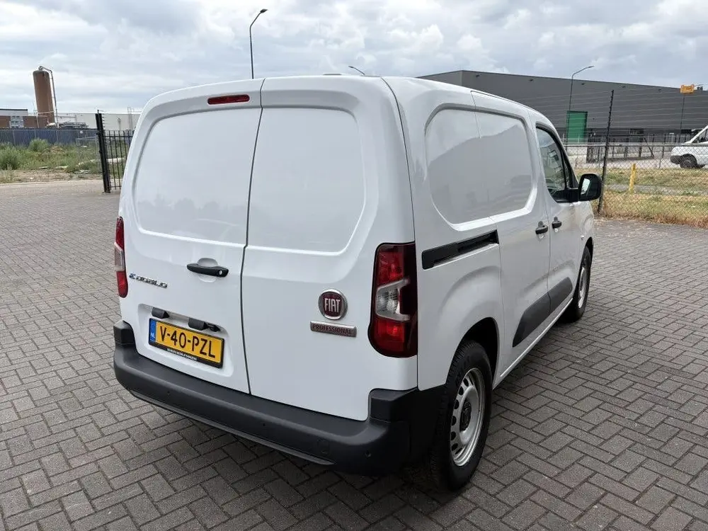 Fiat Doblo E-Doblò 50 kWh 3-zits uit 2023, foto 3