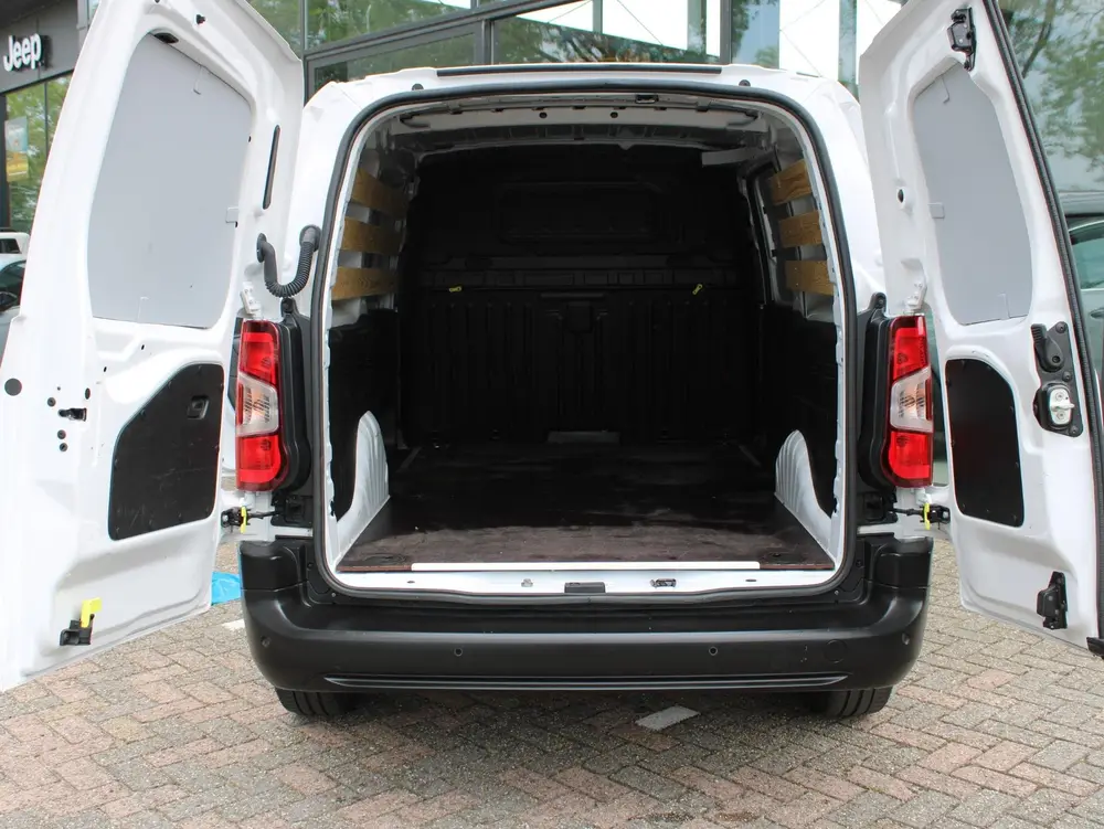 Citroën Berlingo Citroen Berlingo 1.5 BlueHDi 100 S&S L2 uit 2024, foto 8
